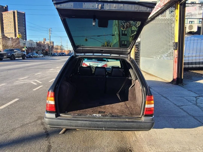 Mercedes-Benz 124, снимка 10 - Автомобили и джипове - 53187523