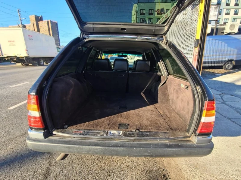 Mercedes-Benz 124, снимка 9 - Автомобили и джипове - 53187523