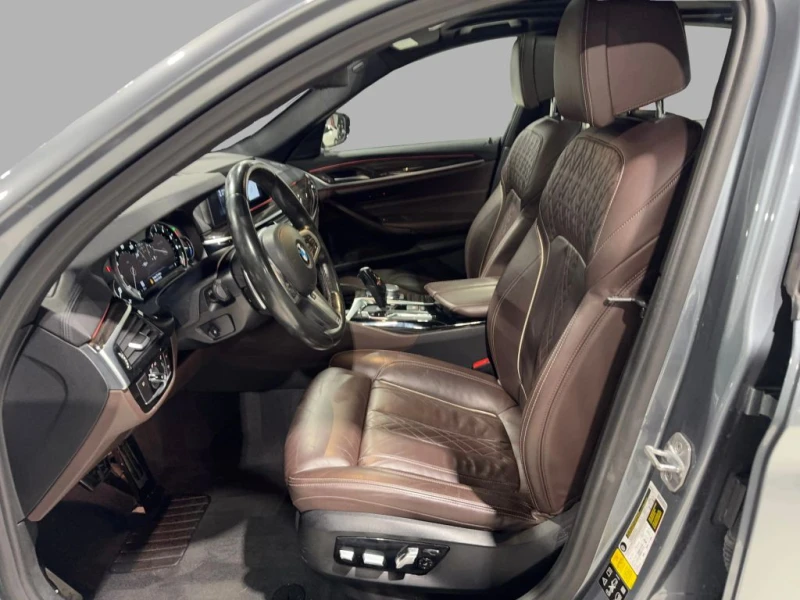 BMW 540 2018 BMW 5 Series Sedan 540i xDrive M SPORT LINE, снимка 8 - Автомобили и джипове - 53293933