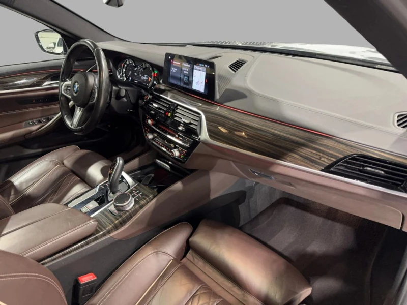 BMW 540 2018 BMW 5 Series Sedan 540i xDrive M SPORT LINE, снимка 13 - Автомобили и джипове - 53293933