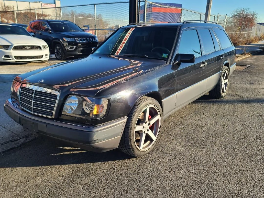 Mercedes-Benz 124, снимка 1