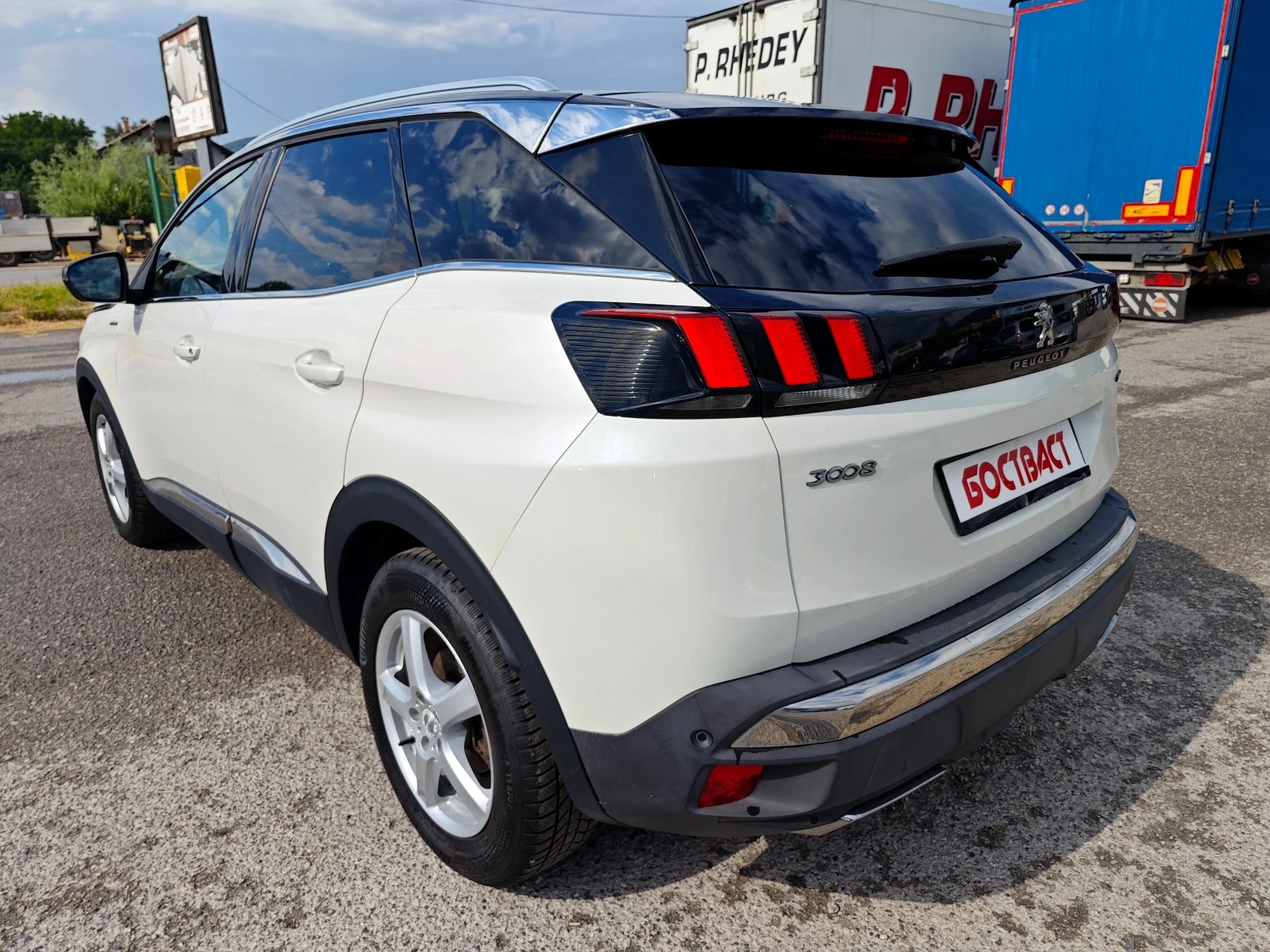 Peugeot 3008 1, 2T STLine - изображение 3