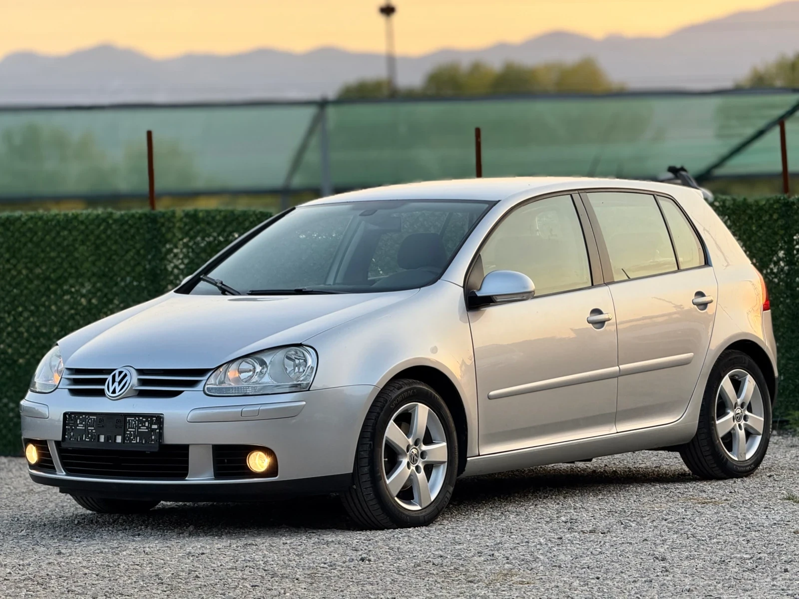 VW Golf 1.9TDi КЛИМАТРОНИК - изображение 3