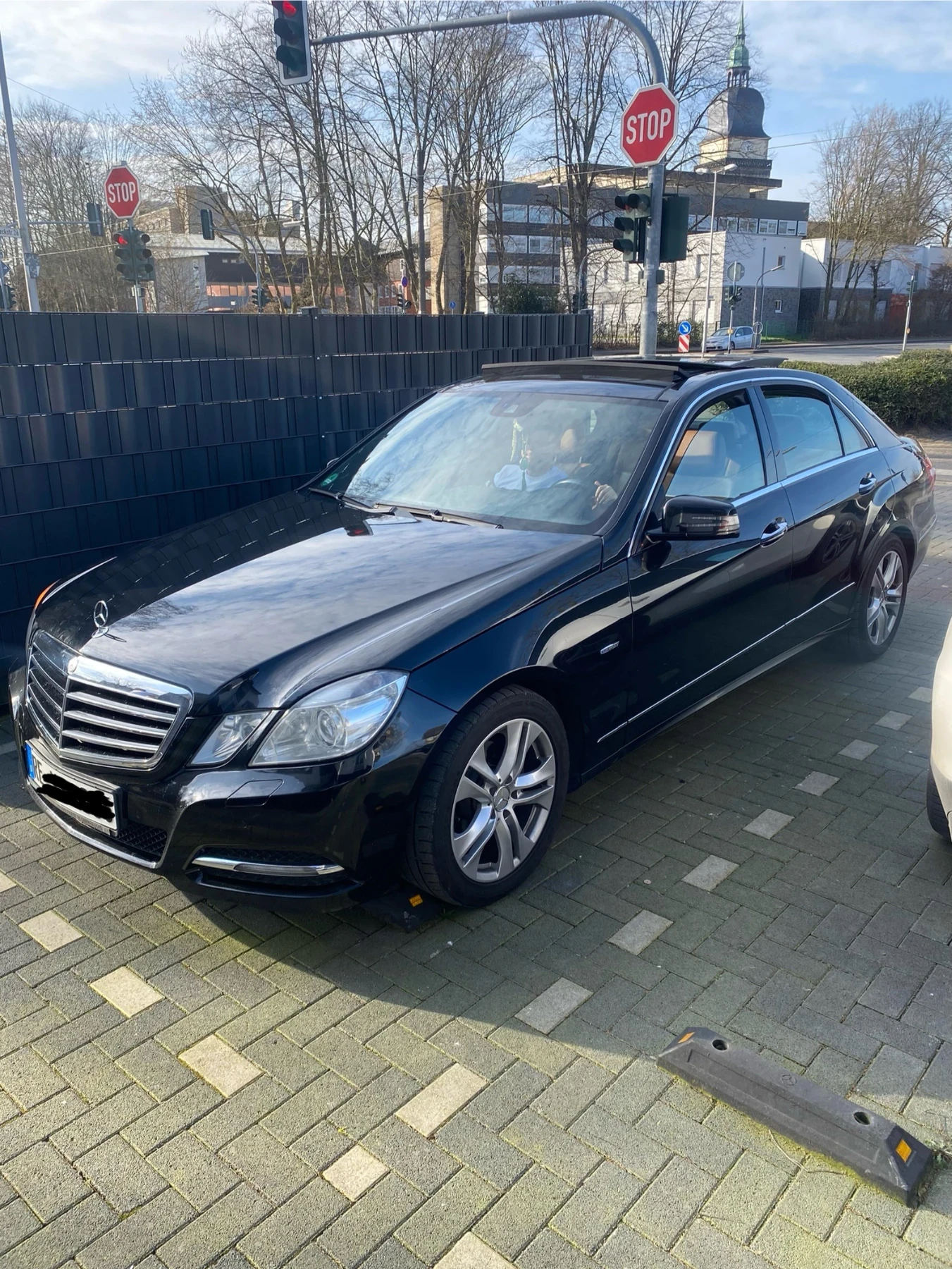 Mercedes-Benz E 220  - изображение 3