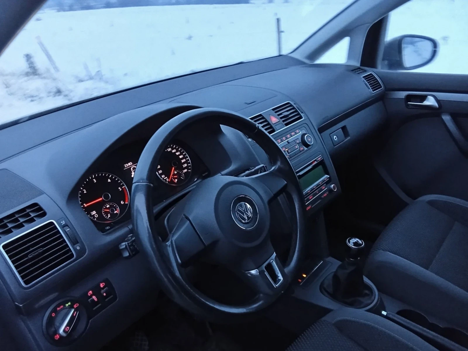 VW Touran  - изображение 9