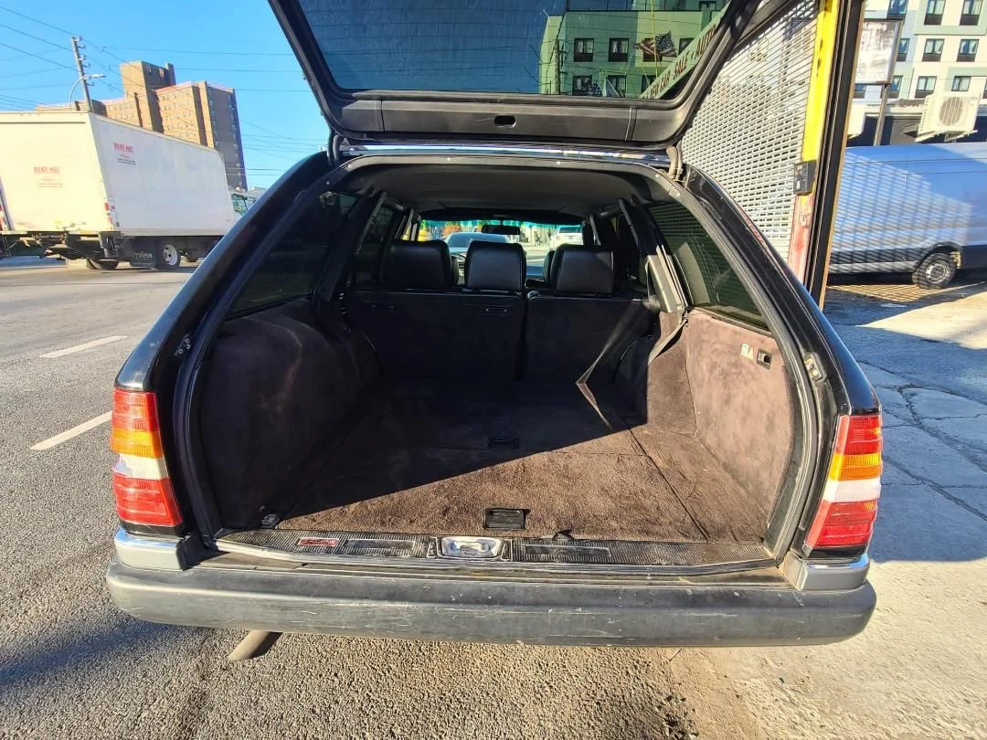 Mercedes-Benz 124  - изображение 9