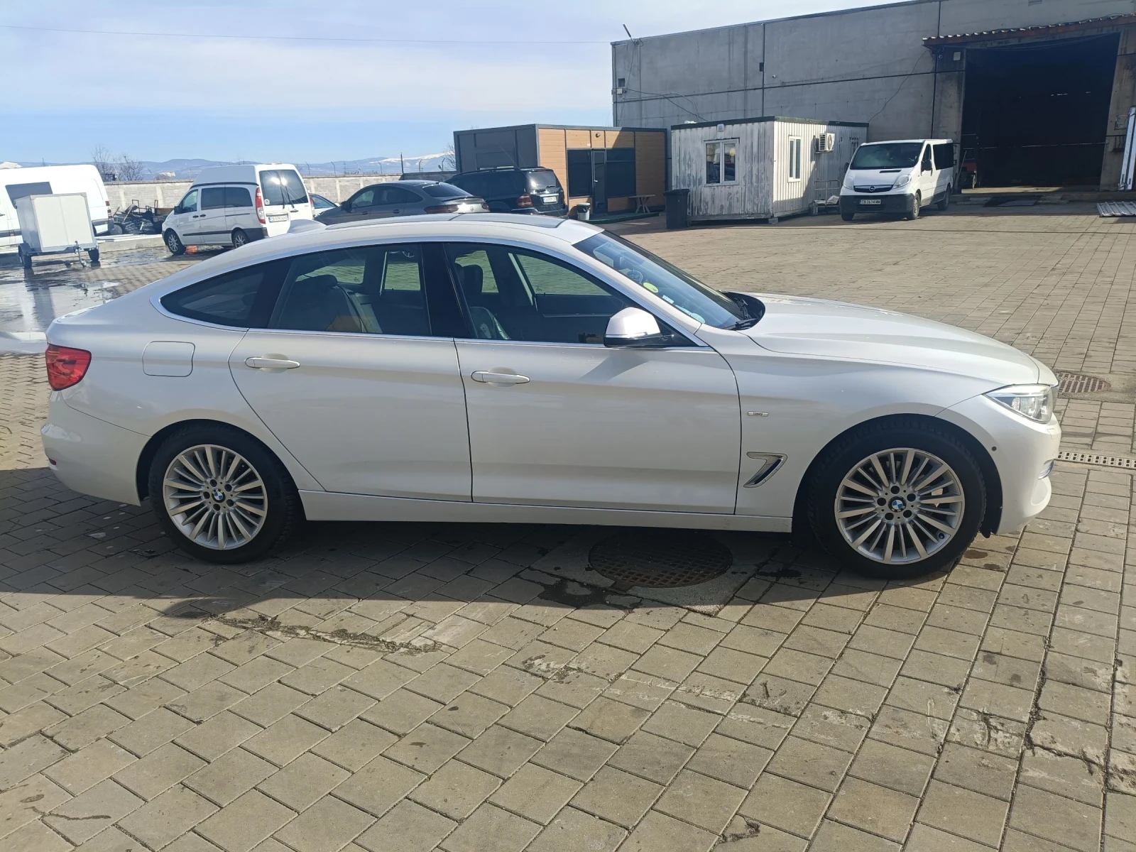 BMW 320 Grand Tourismo - изображение 2