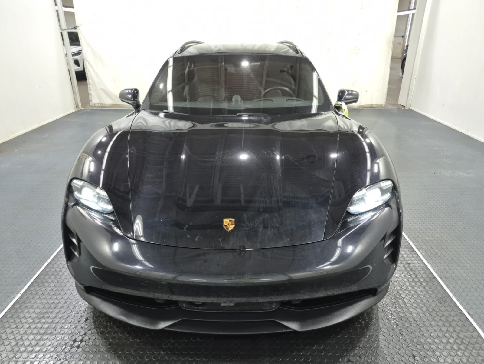 Porsche Taycan 2023 Porsche TAYCAN GTS - изображение 2