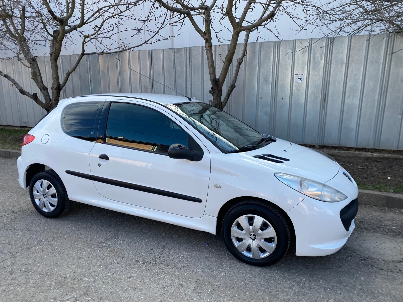 Peugeot 206 Plus 1.4 HDi EURO 5, снимка 6 - Автомобили и джипове - 53783999