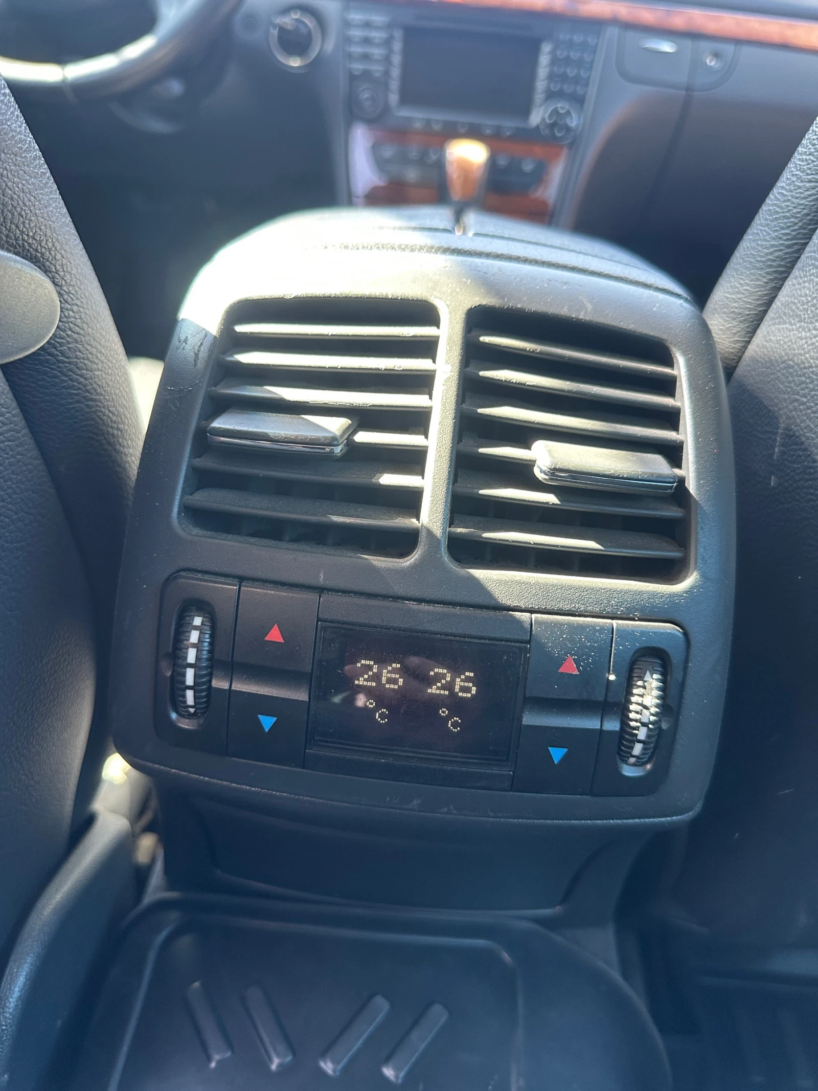 Mercedes-Benz E 280 CDI 4 MATIC, снимка 10 - Автомобили и джипове - 53833456