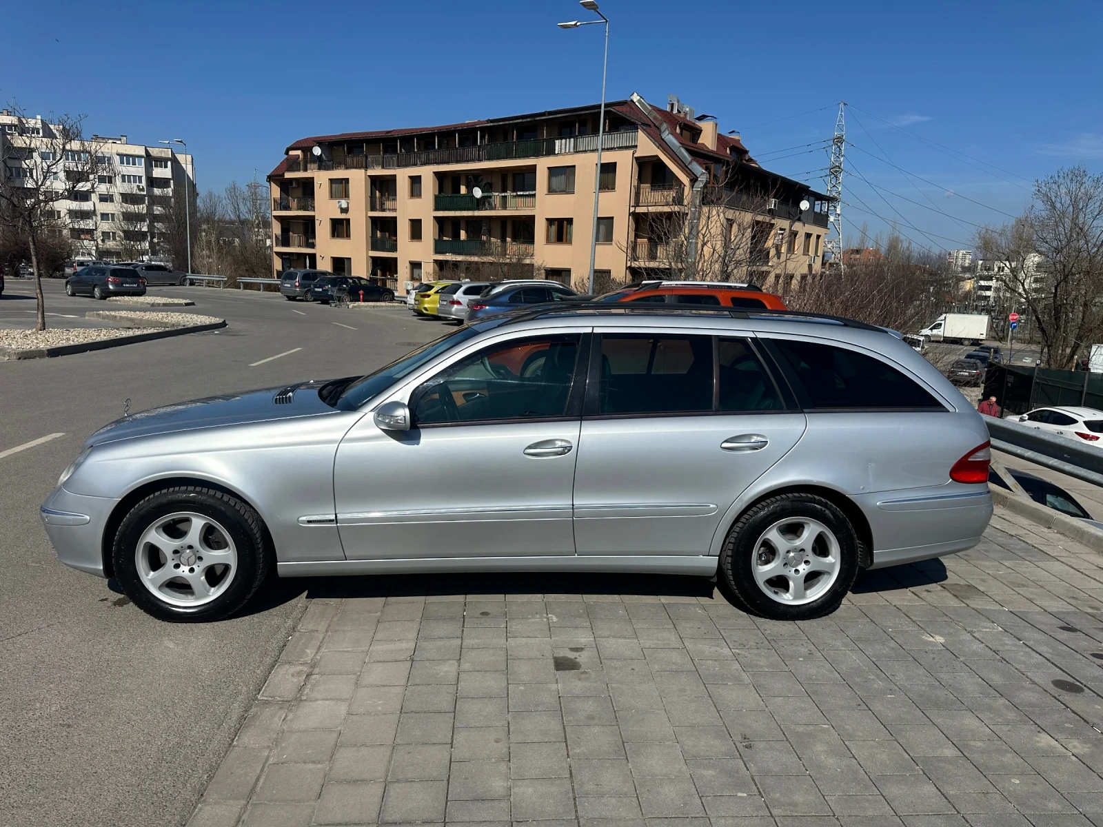 Mercedes-Benz E 280 CDI 4 MATIC, снимка 7 - Автомобили и джипове - 53833456