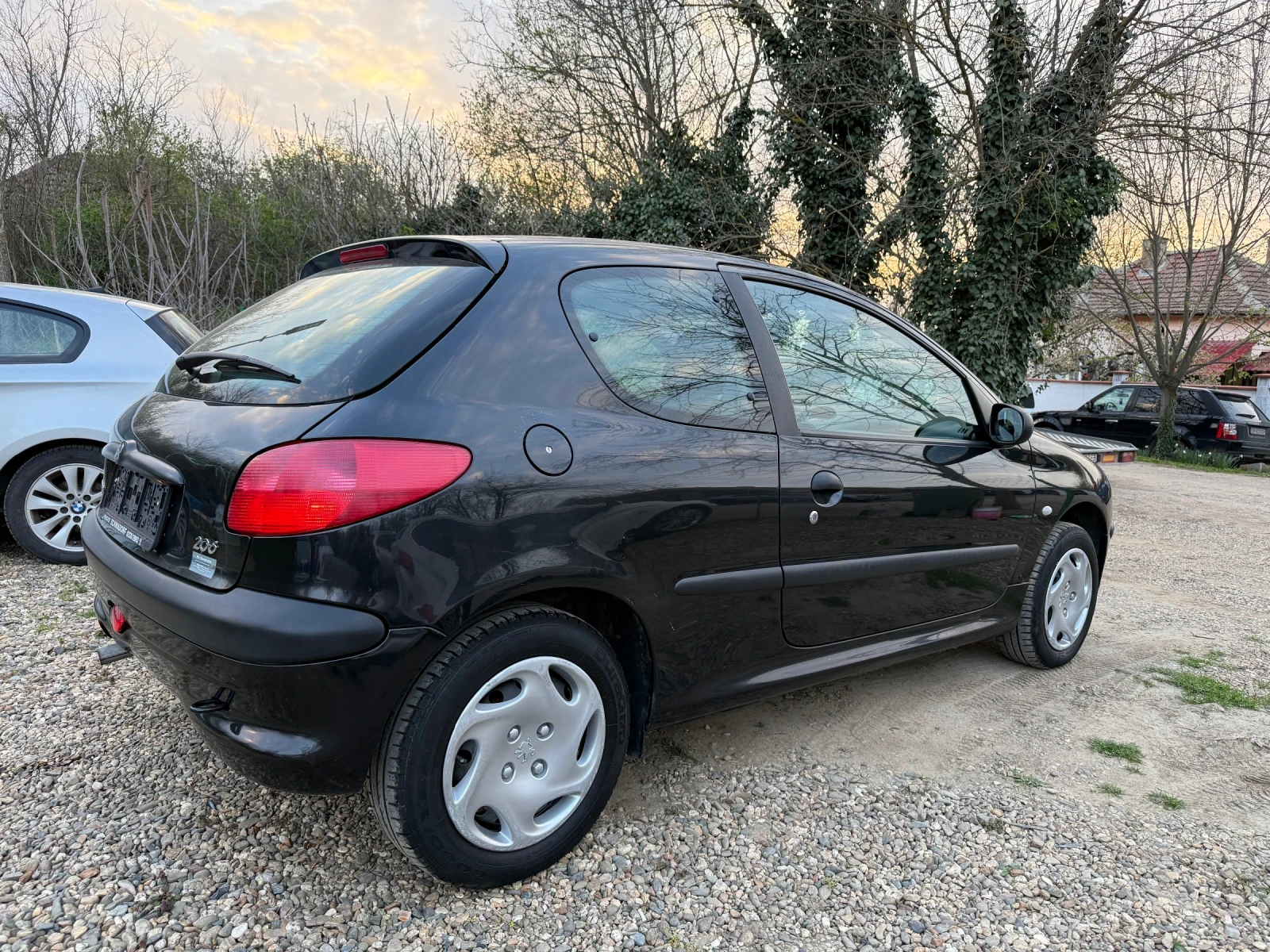 Peugeot 206 1.4i klima, снимка 6 - Автомобили и джипове - 54303946