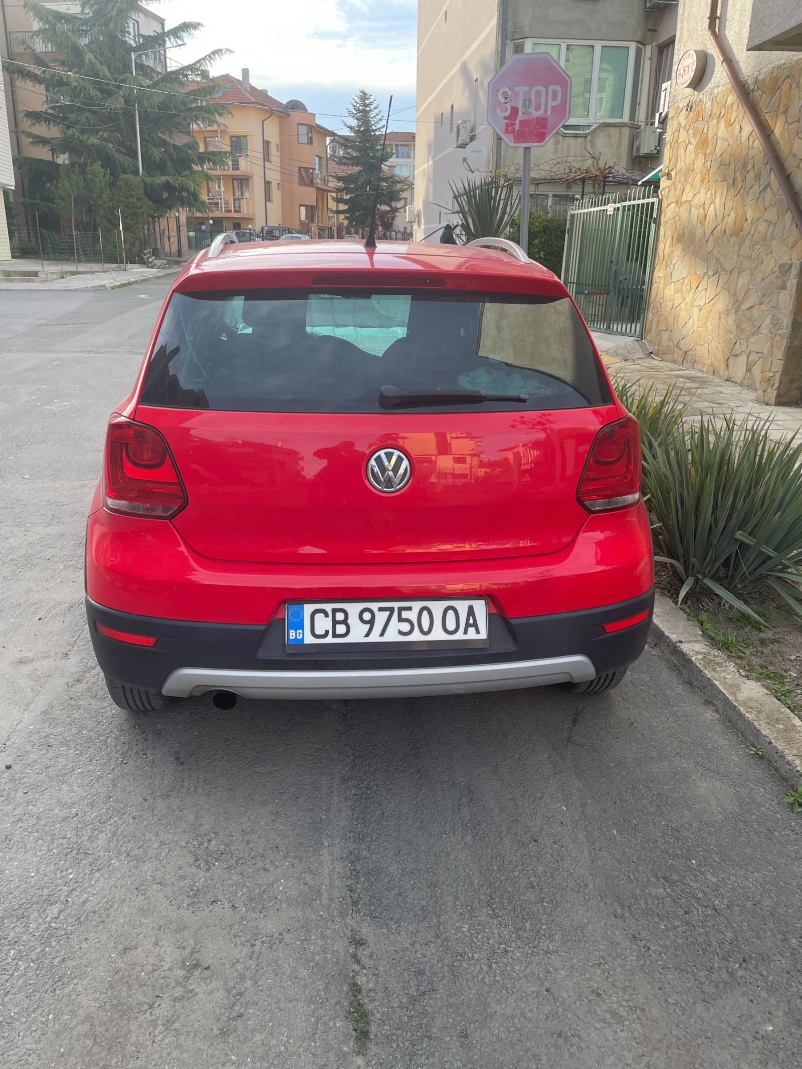 VW Polo 1.6tdi cross, снимка 2 - Автомобили и джипове - 54346212