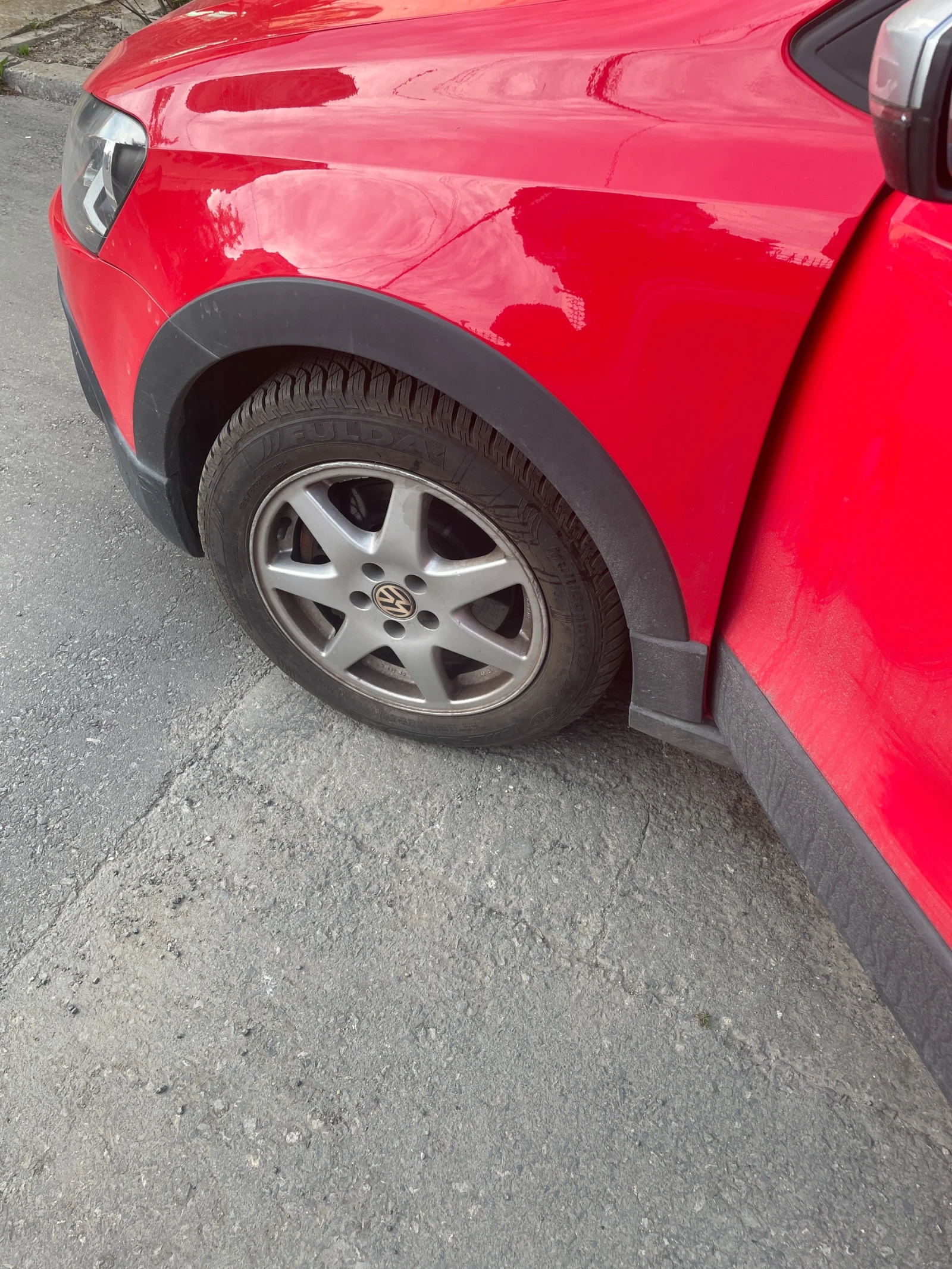 VW Polo 1.6tdi cross, снимка 10 - Автомобили и джипове - 54346212