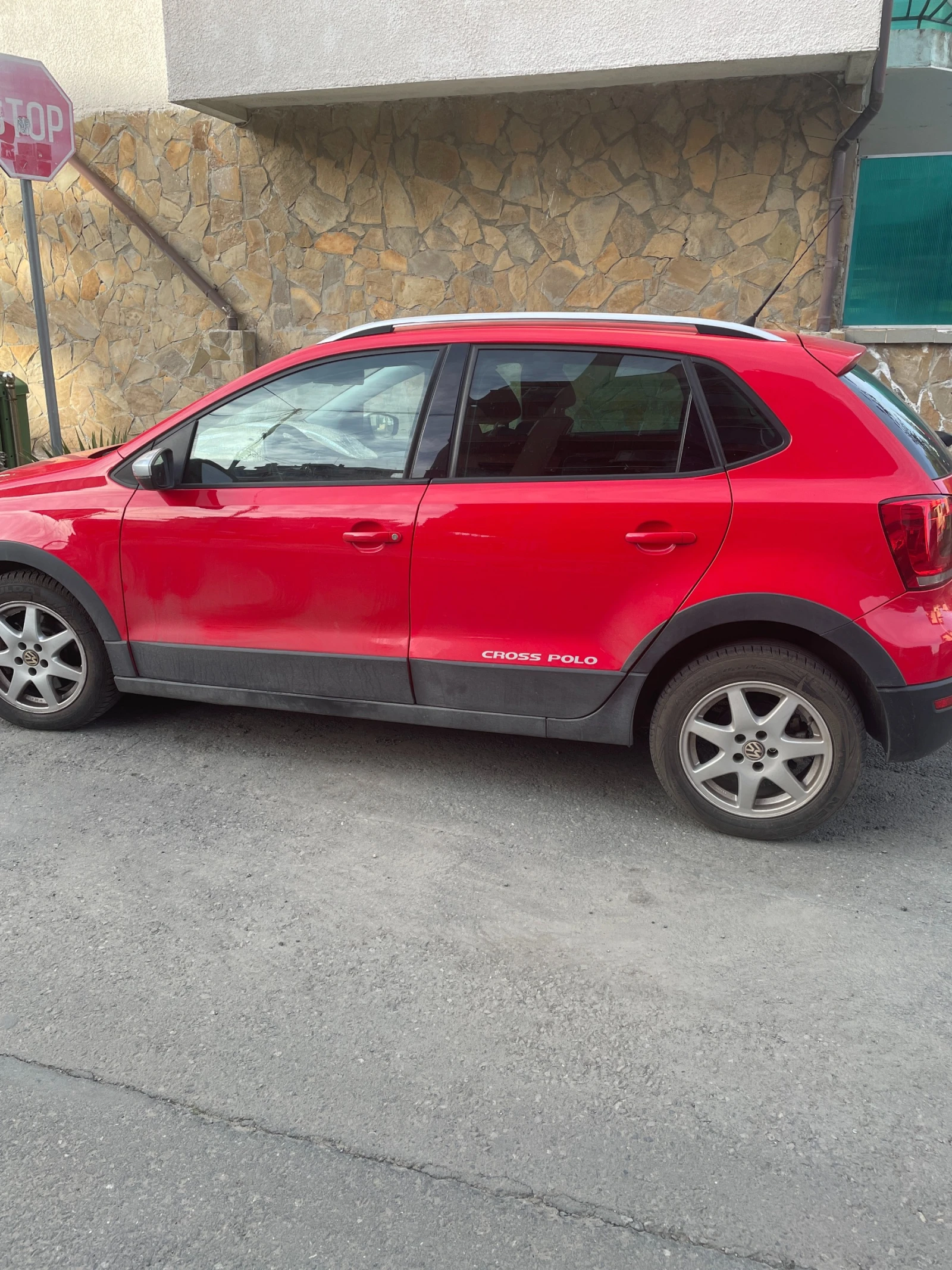 VW Polo 1.6tdi cross, снимка 3 - Автомобили и джипове - 54346212