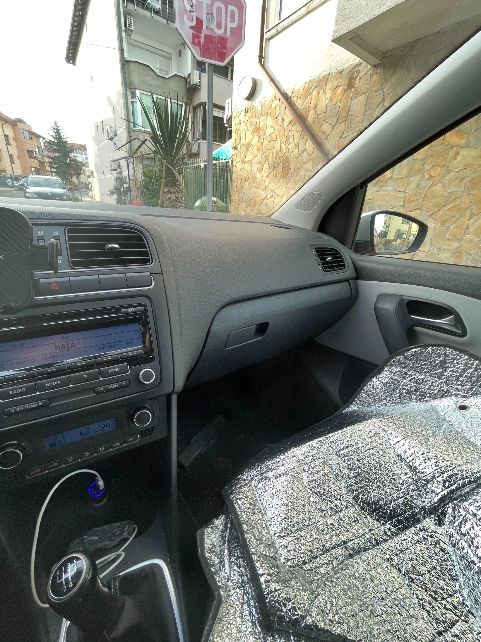 VW Polo 1.6tdi cross, снимка 13 - Автомобили и джипове - 54346212