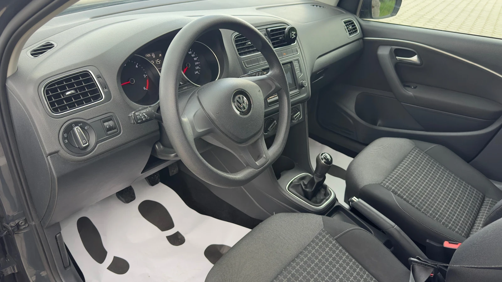 VW Polo 1.4TDI 90hp Euro 6b, снимка 6 - Автомобили и джипове - 54533456