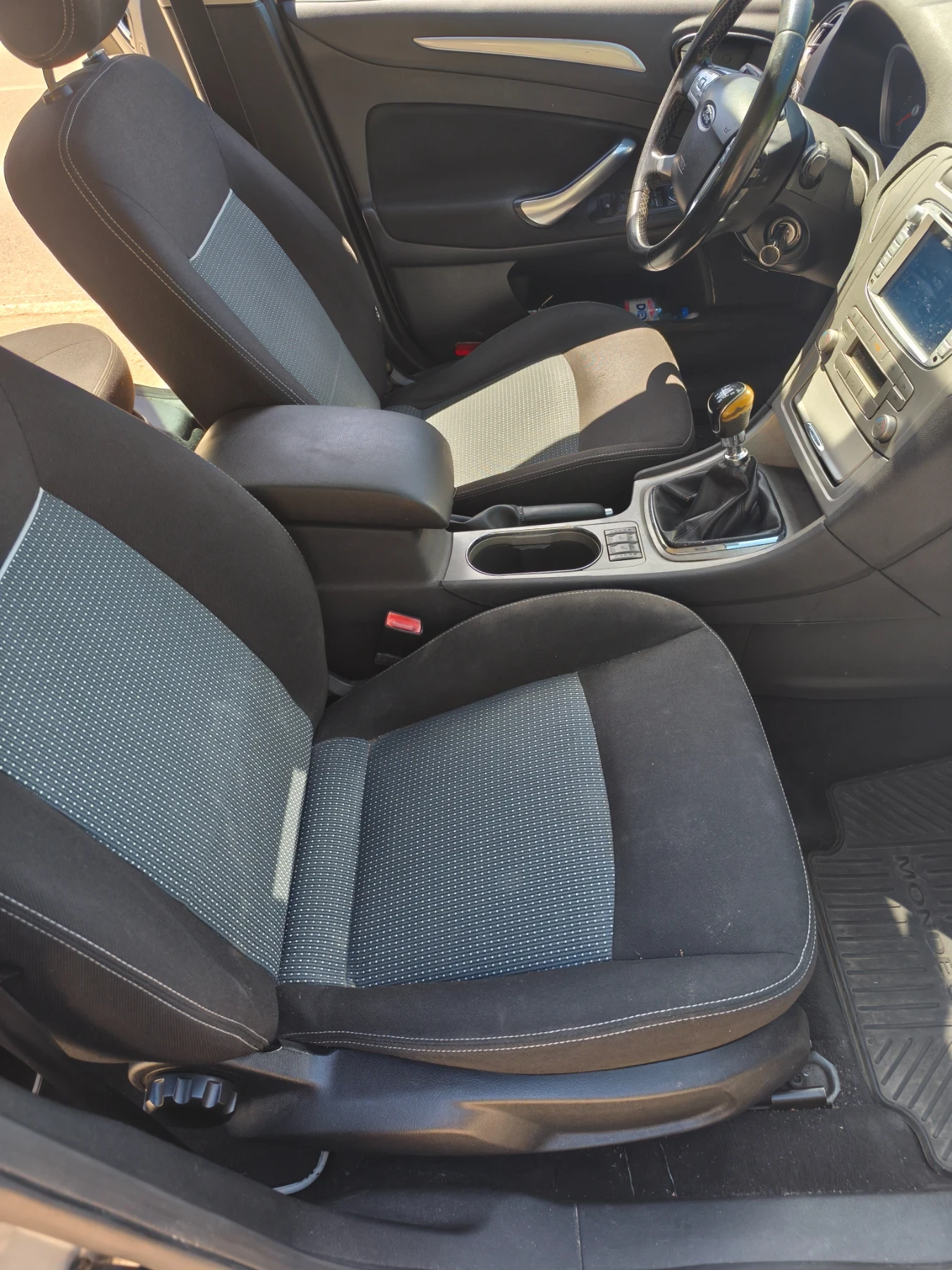 Ford Mondeo 2, 0 TDCI 140 кс, снимка 16 - Автомобили и джипове - 54719069
