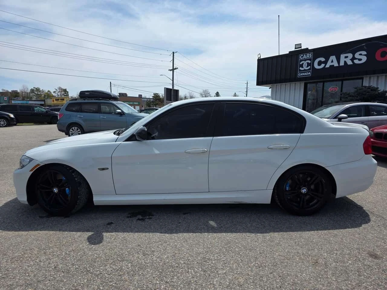 BMW 335 * 4dr Sdn 335i xDrive AWD * CARFAX * ЦЕНА ДО БГ, снимка 2 - Автомобили и джипове - 55433787