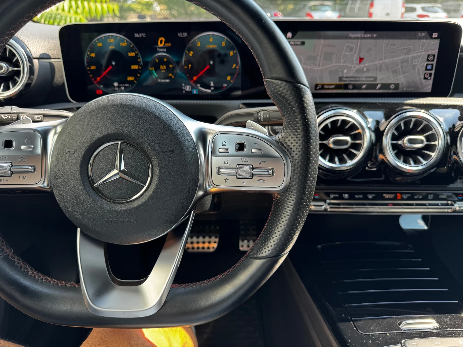 Mercedes-Benz A 200 AMG Line, снимка 11 - Автомобили и джипове - 55587536