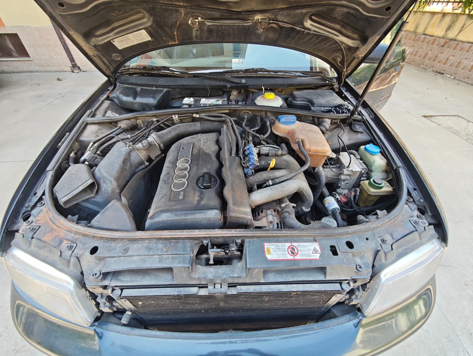 Audi A4 Газ, снимка 6 - Автомобили и джипове - 55600034