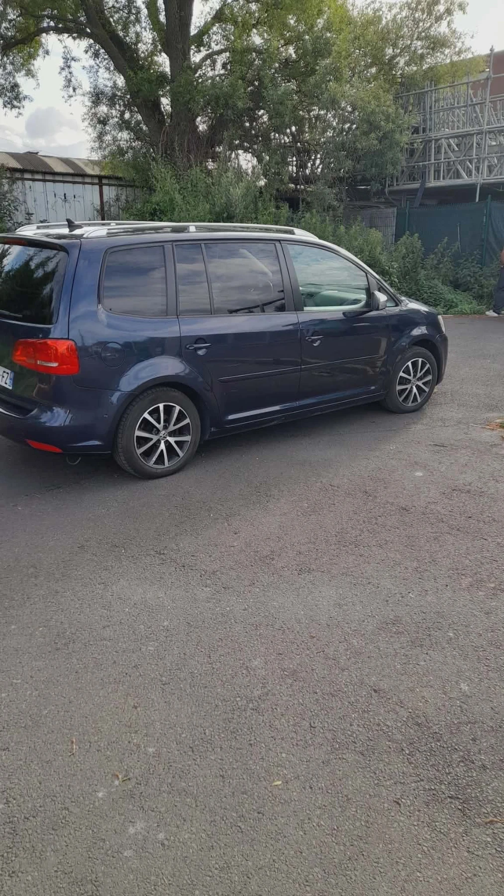 VW Touran, снимка 4 - Автомобили и джипове - 55769570