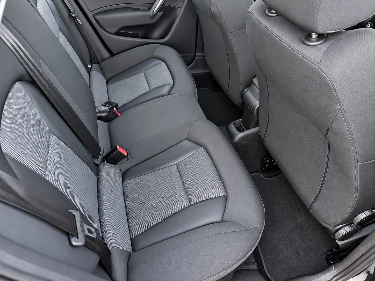 Audi A1 S-Line АВТОМАТИК, снимка 10 - Автомобили и джипове - 56415846