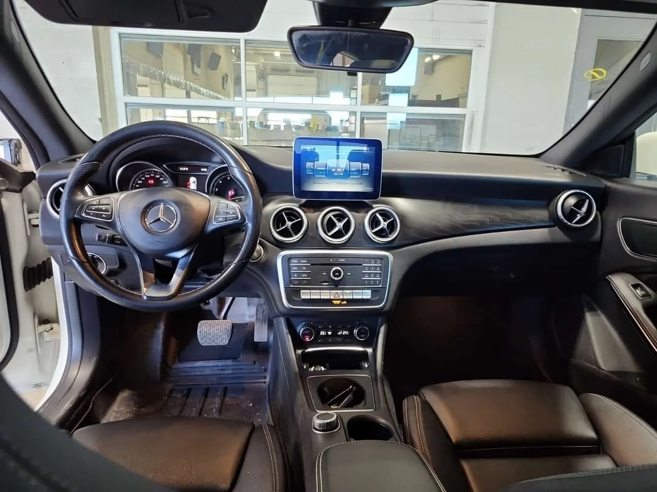 Mercedes-Benz CLA 250 * ����� ������ * ����� * ������� *  | Mobile.bg � ����������� 10