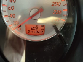 Mitsubishi Outlander 2.4 Газ-бензин 4?4, снимка 10