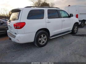 Toyota Sequoia SR5 5.7L V8 | Mobile.bg    5