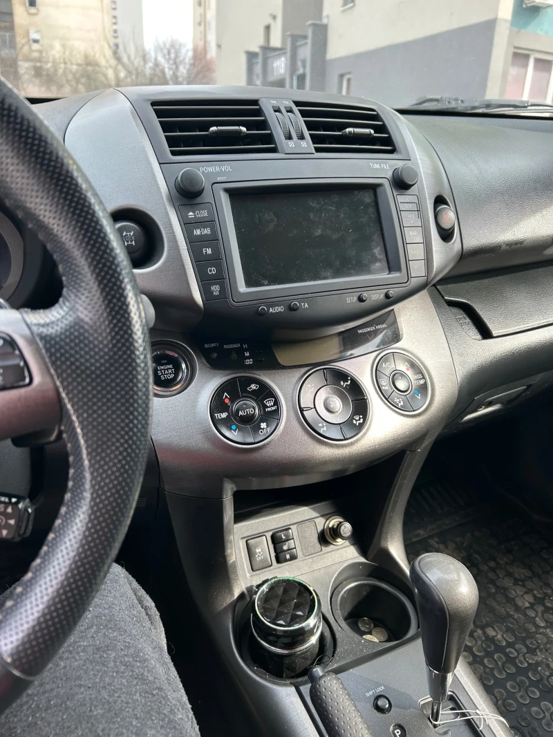 Toyota Rav4 2.2 D-4D, снимка 5 - Автомобили и джипове - 49508054