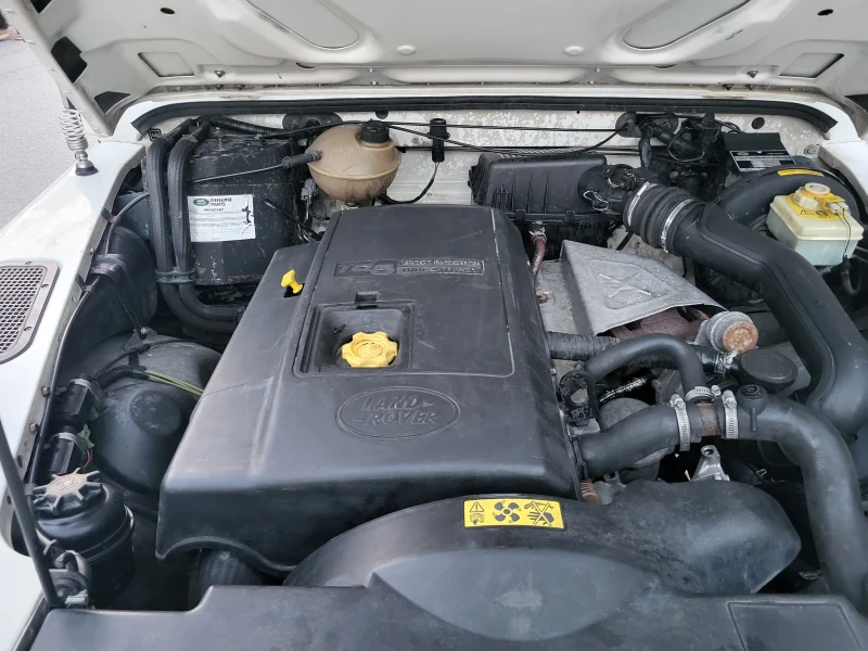 Land Rover Defender 2.5 TD5 , снимка 11 - Автомобили и джипове - 50717490