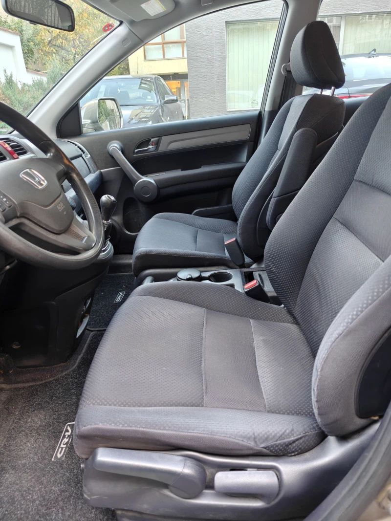 Honda Cr-v CTDI 2.2 140hp (един отличен автомобил), снимка 13 - Автомобили и джипове - 52277717