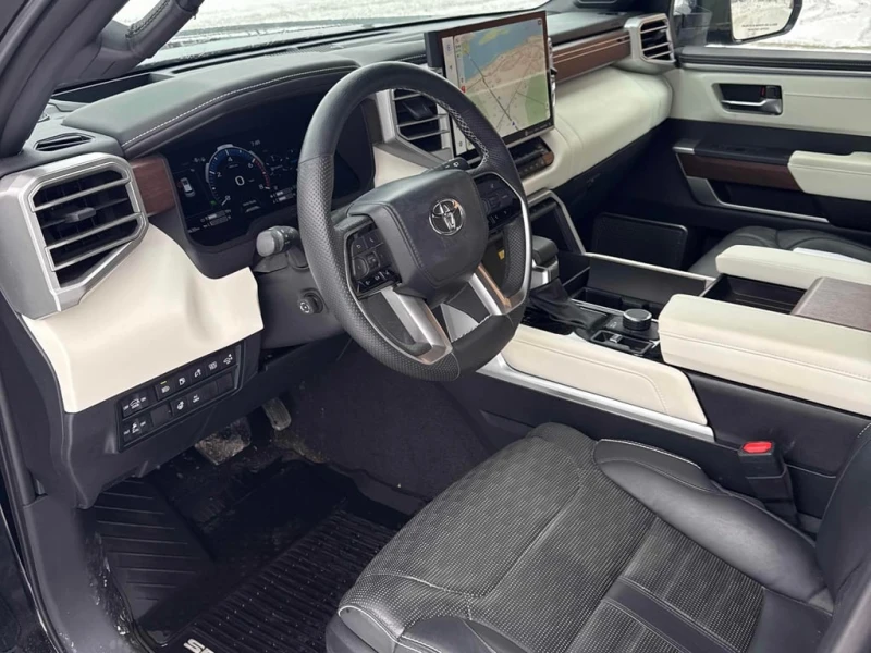 Toyota Sequoia * CAPSTONE * CARFAX * БЕЗ ПЪРВОНАЧАЛНА ВНОСКА, снимка 5 - Автомобили и джипове - 53024026