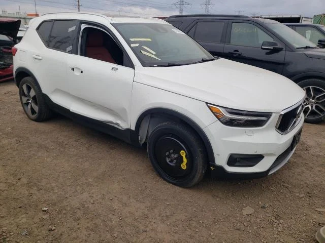 Volvo XC40, снимка 2 - Автомобили и джипове - 48811737