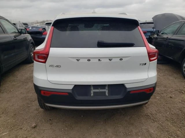 Volvo XC40, снимка 6 - Автомобили и джипове - 48811737