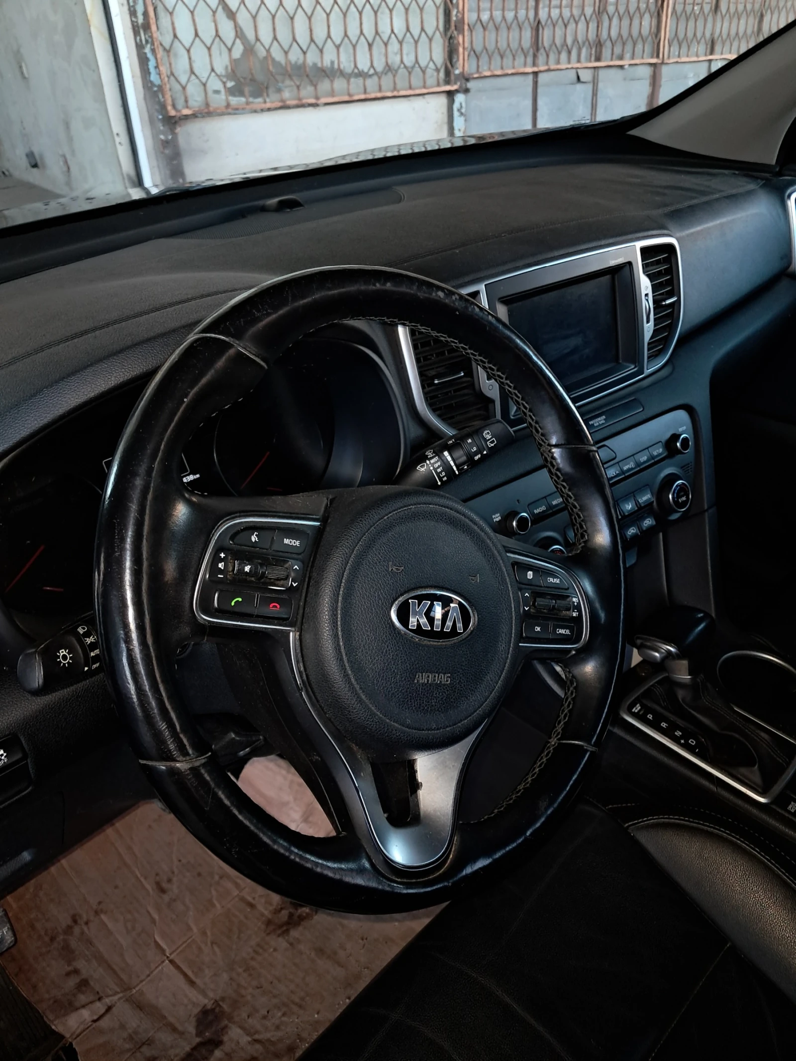 Kia Sportage 2.4 i - изображение 7