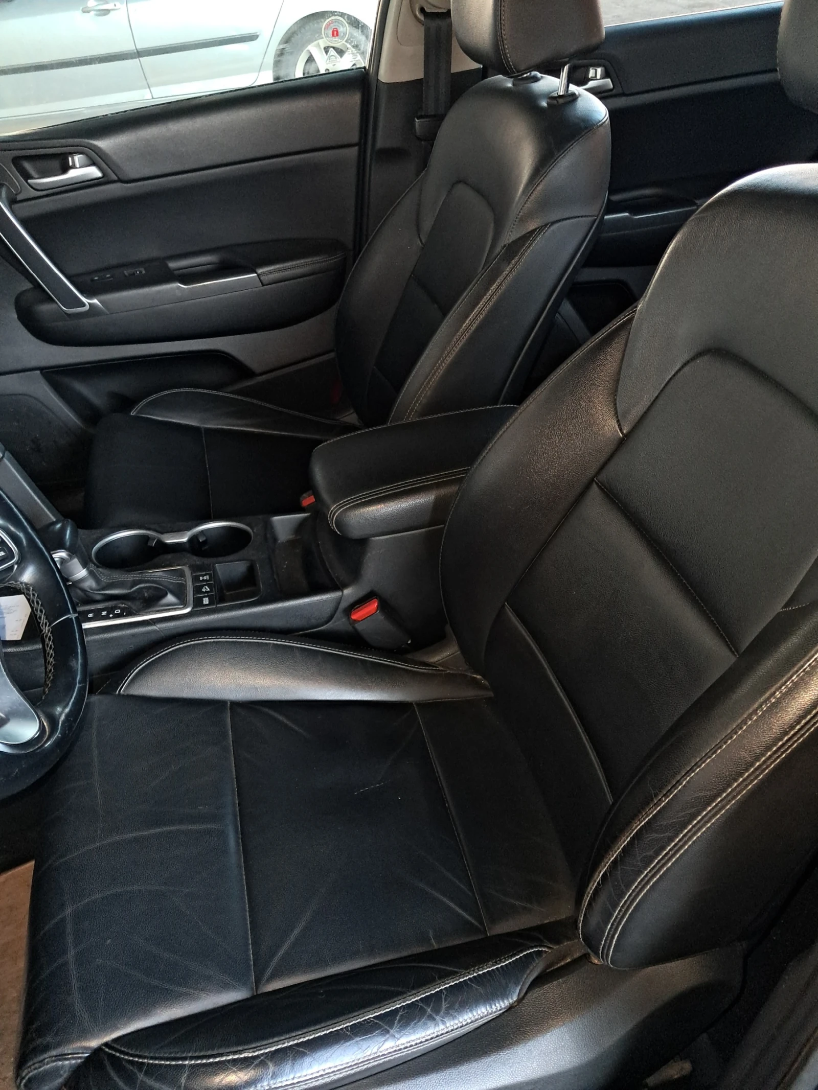 Kia Sportage 2.4 i - изображение 6