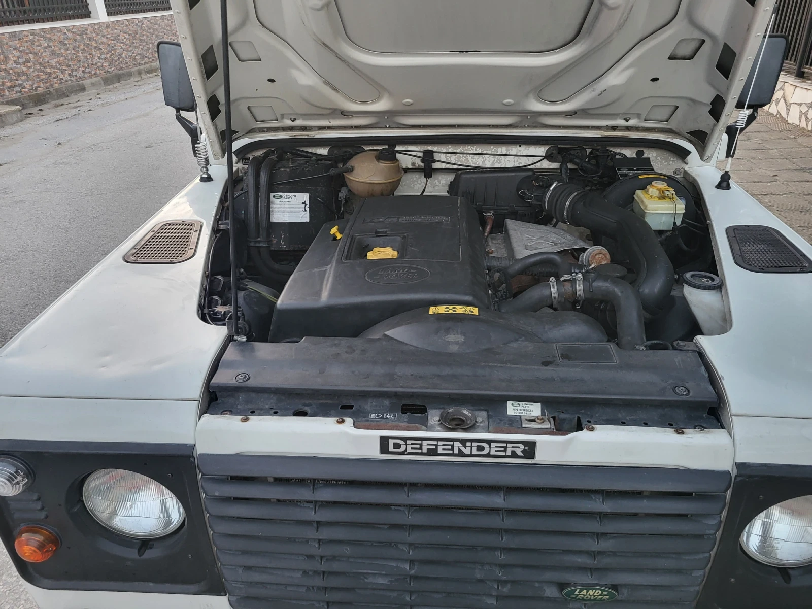 Land Rover Defender 2.5 TD5  - изображение 9