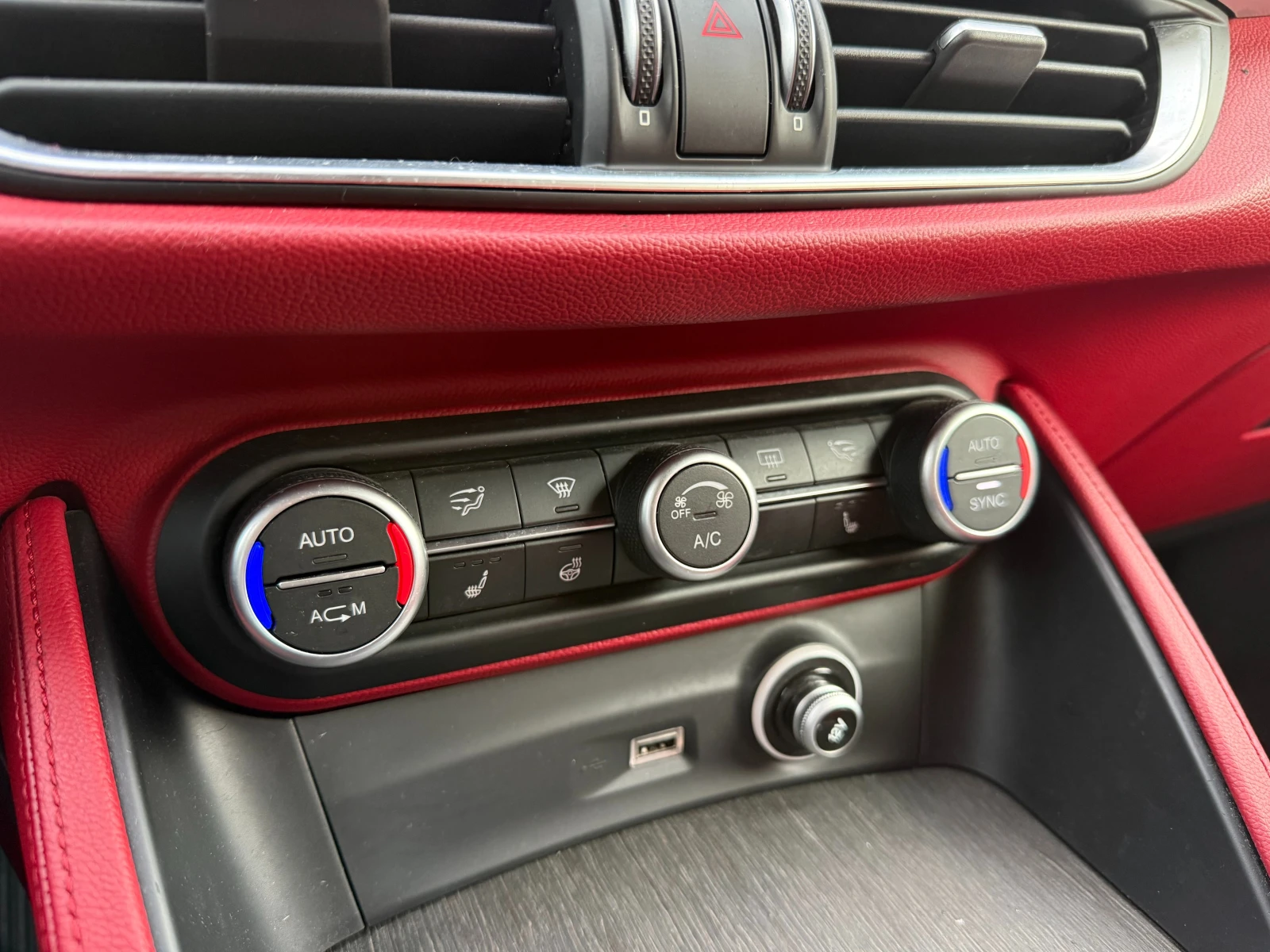 Alfa Romeo Stelvio TI AWD | Mobile.bg   15