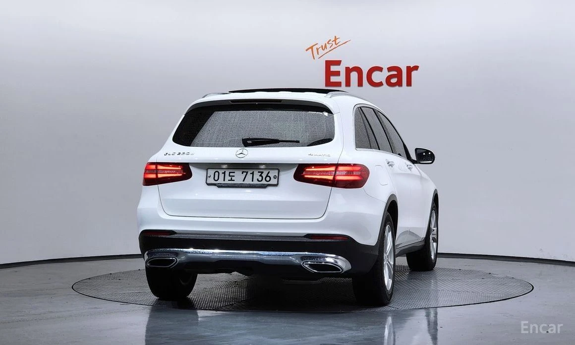 Mercedes-Benz GLC 220  - изображение 4