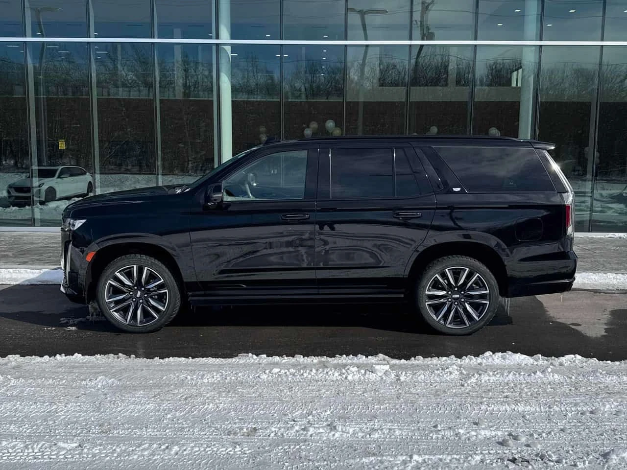 Cadillac Escalade Sport Platinum/ПАНОРАМА/ВТОРИ ГУМИ/ТАБЛЕТИ, снимка 3 - Автомобили и джипове - 53998825