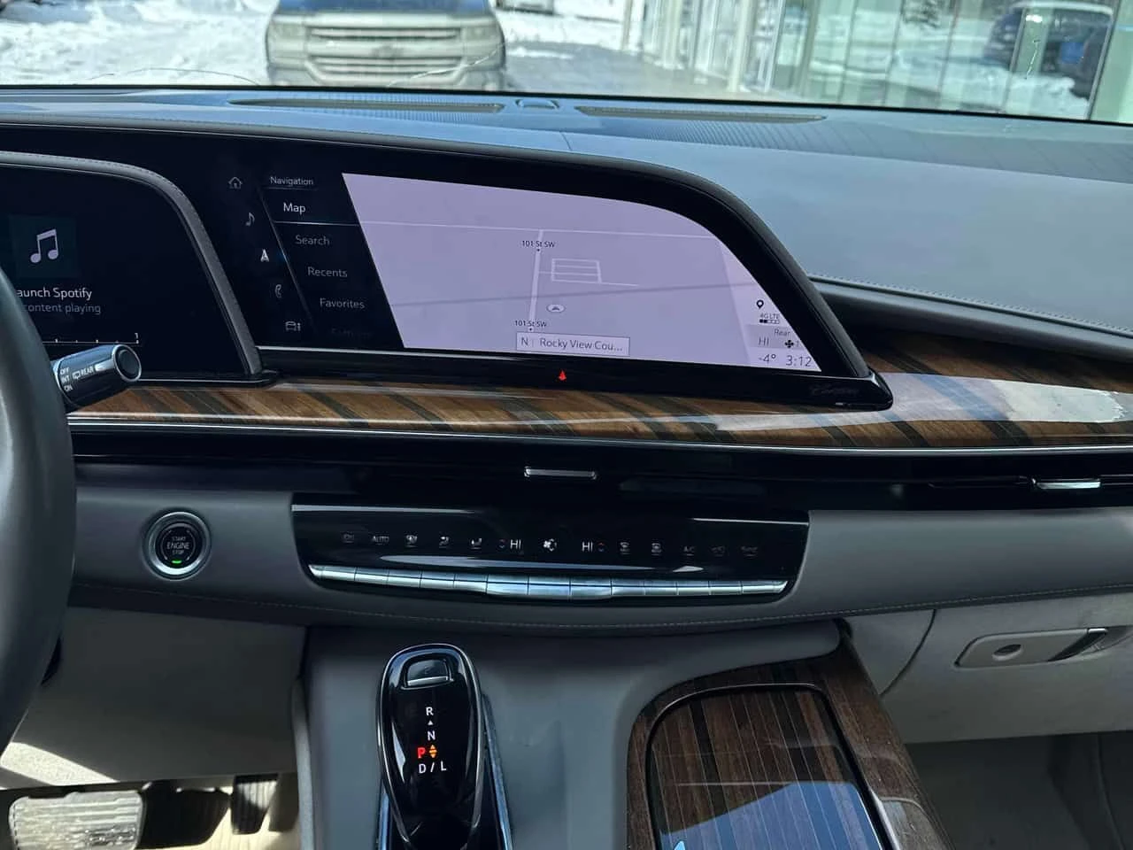 Cadillac Escalade Sport Platinum/ПАНОРАМА/ВТОРИ ГУМИ/ТАБЛЕТИ, снимка 9 - Автомобили и джипове - 53998825