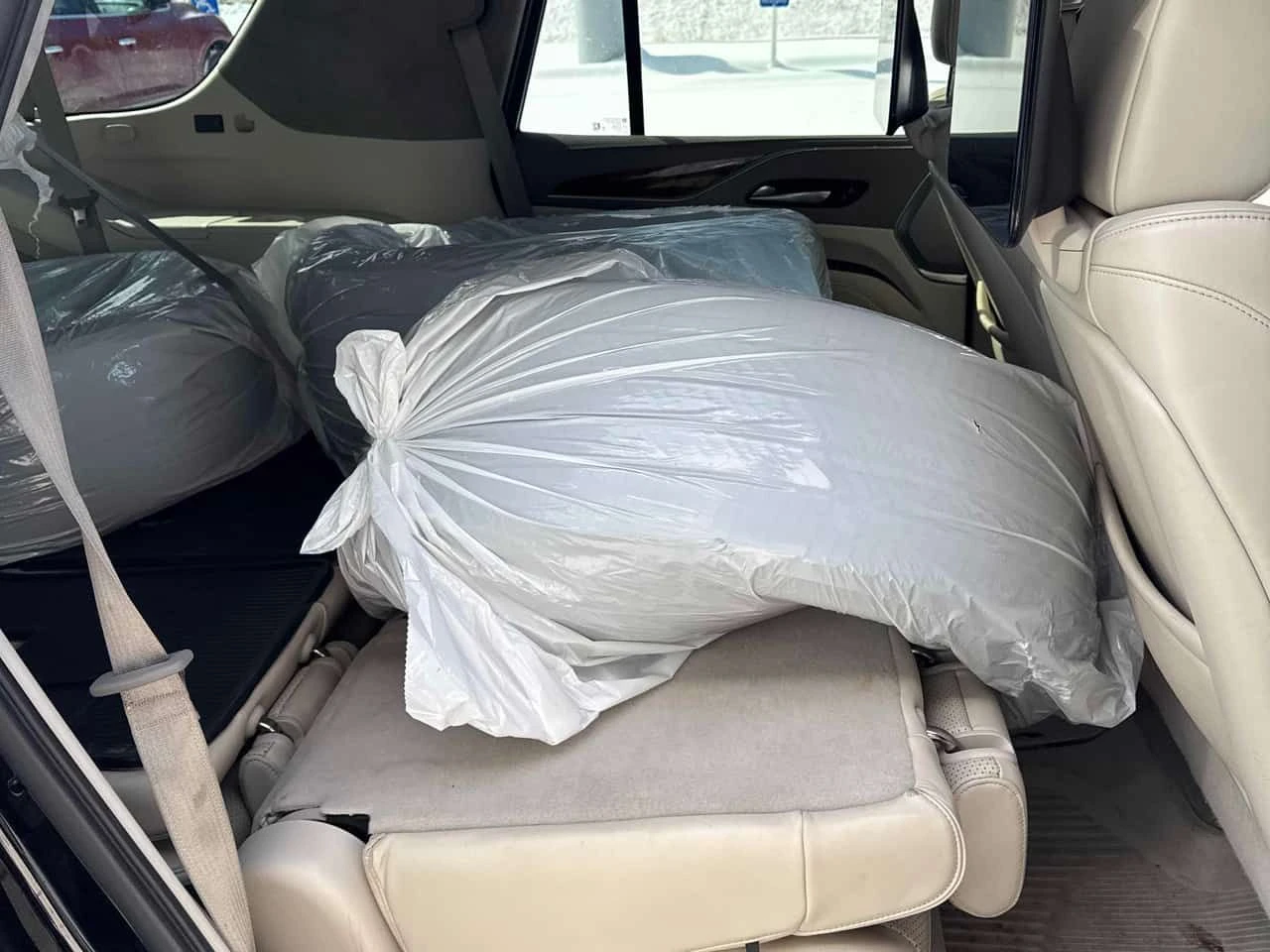 Cadillac Escalade Sport Platinum/ПАНОРАМА/ВТОРИ ГУМИ/ТАБЛЕТИ, снимка 17 - Автомобили и джипове - 53998825