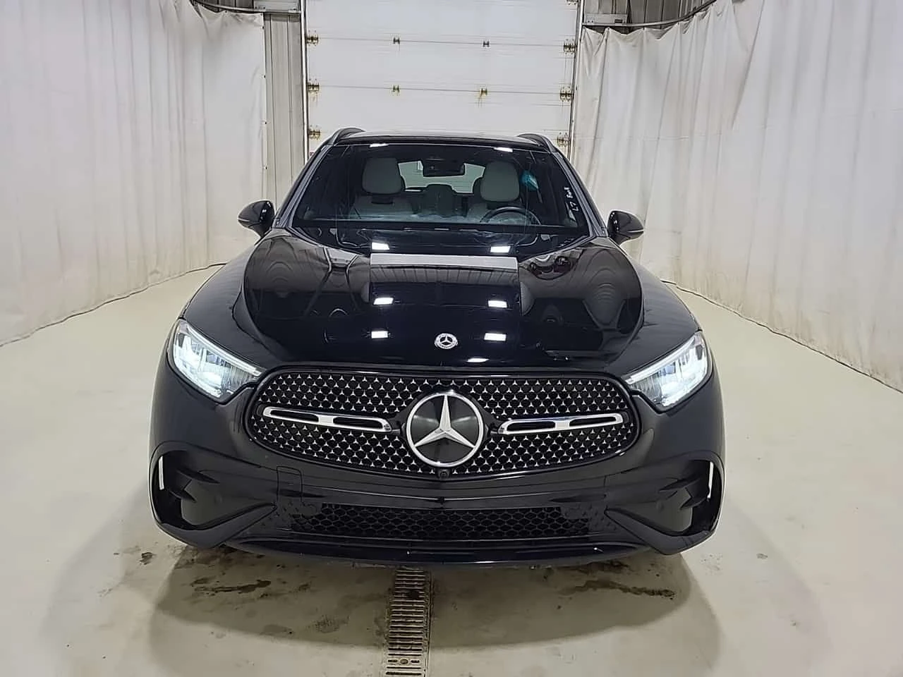 Mercedes-Benz GLC 300 ПАНОРАМА/360/AMBIENT/ЛИЦЕНЗИРАН ПРОДАВАЧ, снимка 2 - Автомобили и джипове - 54093502