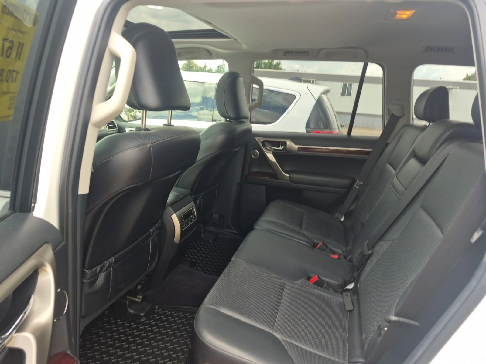 Lexus GX 460 LUXURY * 7 МЕСТА * ОБДУХВАНЕ * CARFAX * , снимка 8 - Автомобили и джипове - 55617824