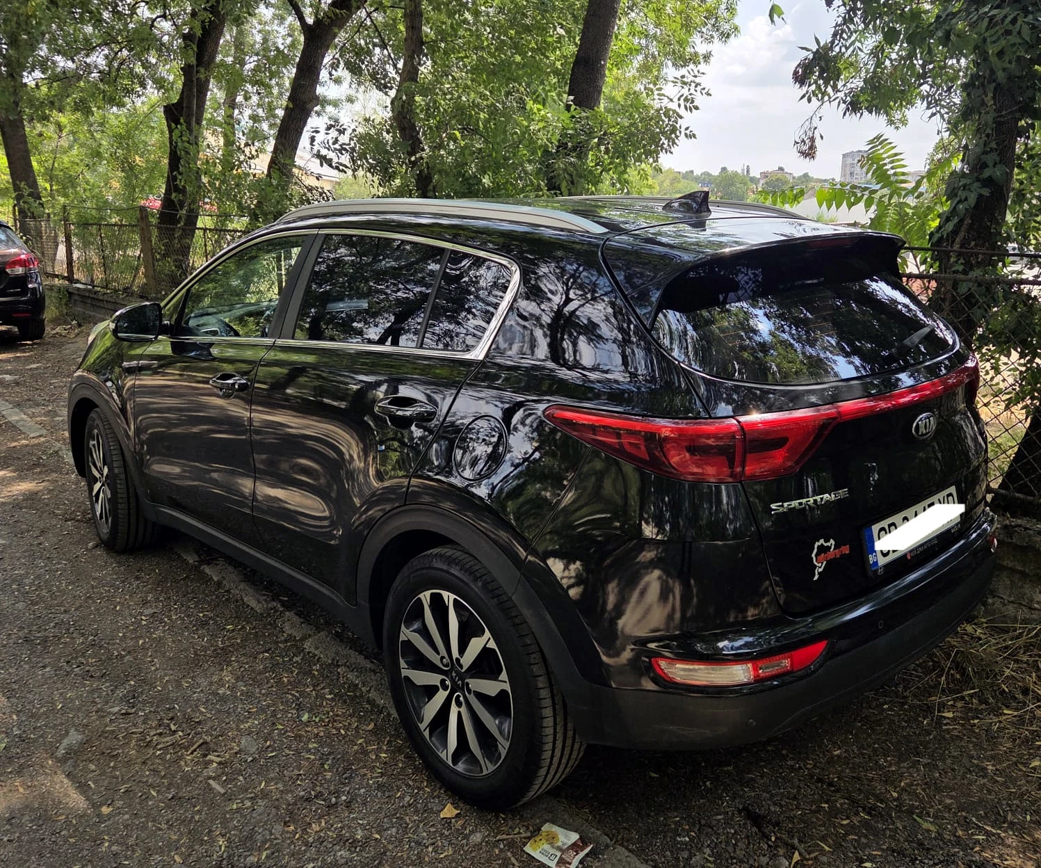 Kia Sportage, снимка 4 - Автомобили и джипове - 55654633
