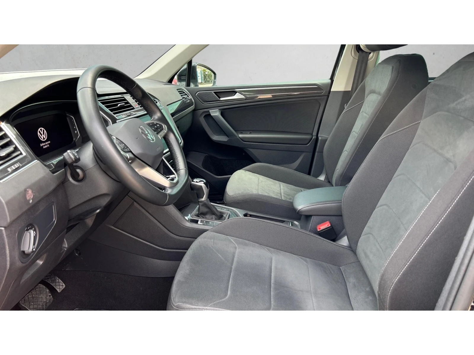 VW Tiguan  2.0 TDi DSG  Elegance , Месечна вноска от 480  , снимка 12 - Автомобили и джипове - 56117679