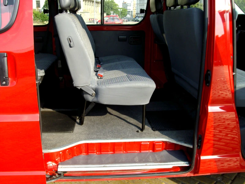 Toyota Hiace, снимка 4 - Бусове и автобуси - 53293349