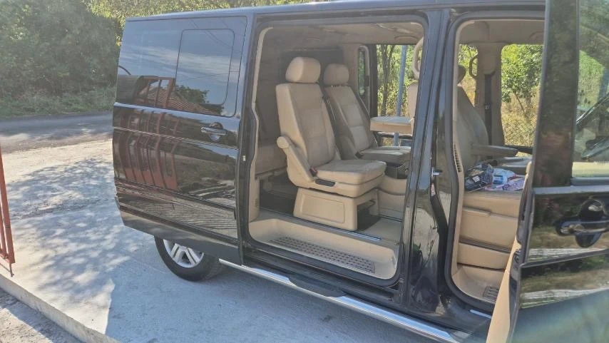 VW Multivan 2.5 183к.с, снимка 6 - Бусове и автобуси - 56377897